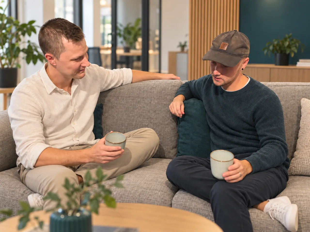 David Siekas och Filip Imberg från Elido i samtal